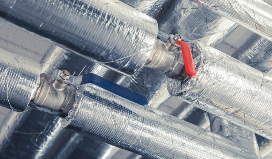 So verbessert hochwertige Dämmung die Leistung Ihres Gewerbegebäudes